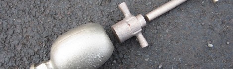 Dunrobin cylinder lubricator cast...